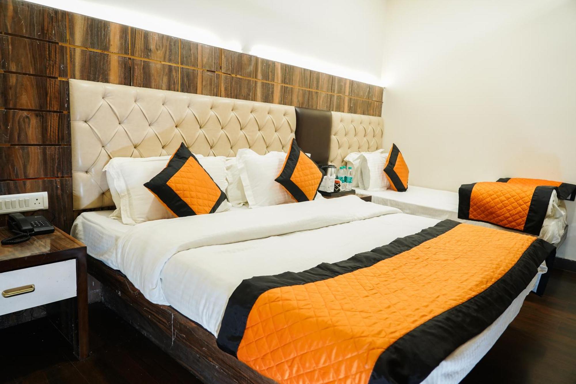Hotel Batra Home Nizamuddin New Delhi Luaran gambar